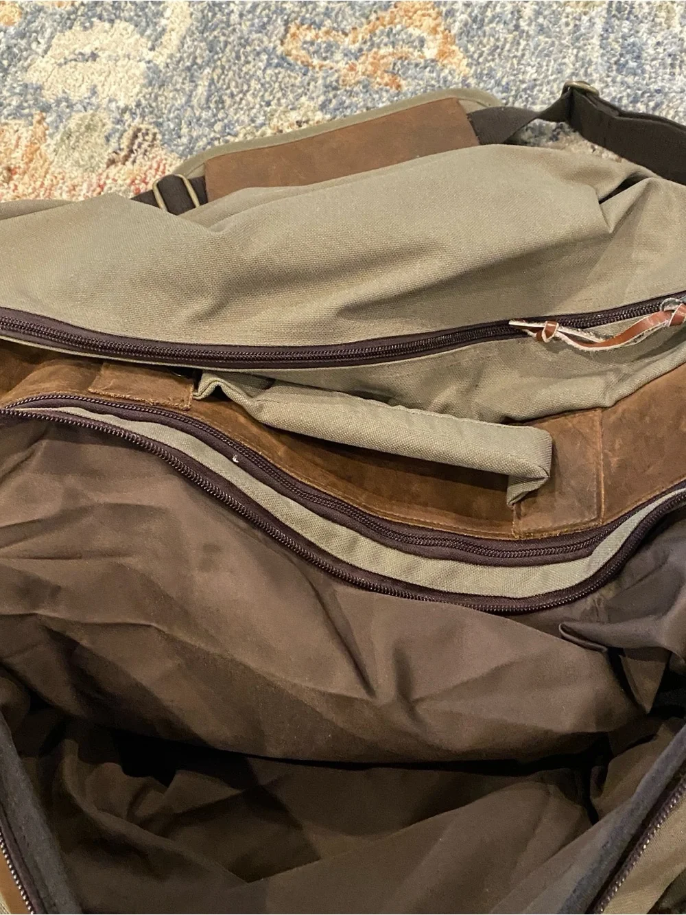 Bag, Men's Canvas Messenger Olive w/Brown Leather Trim